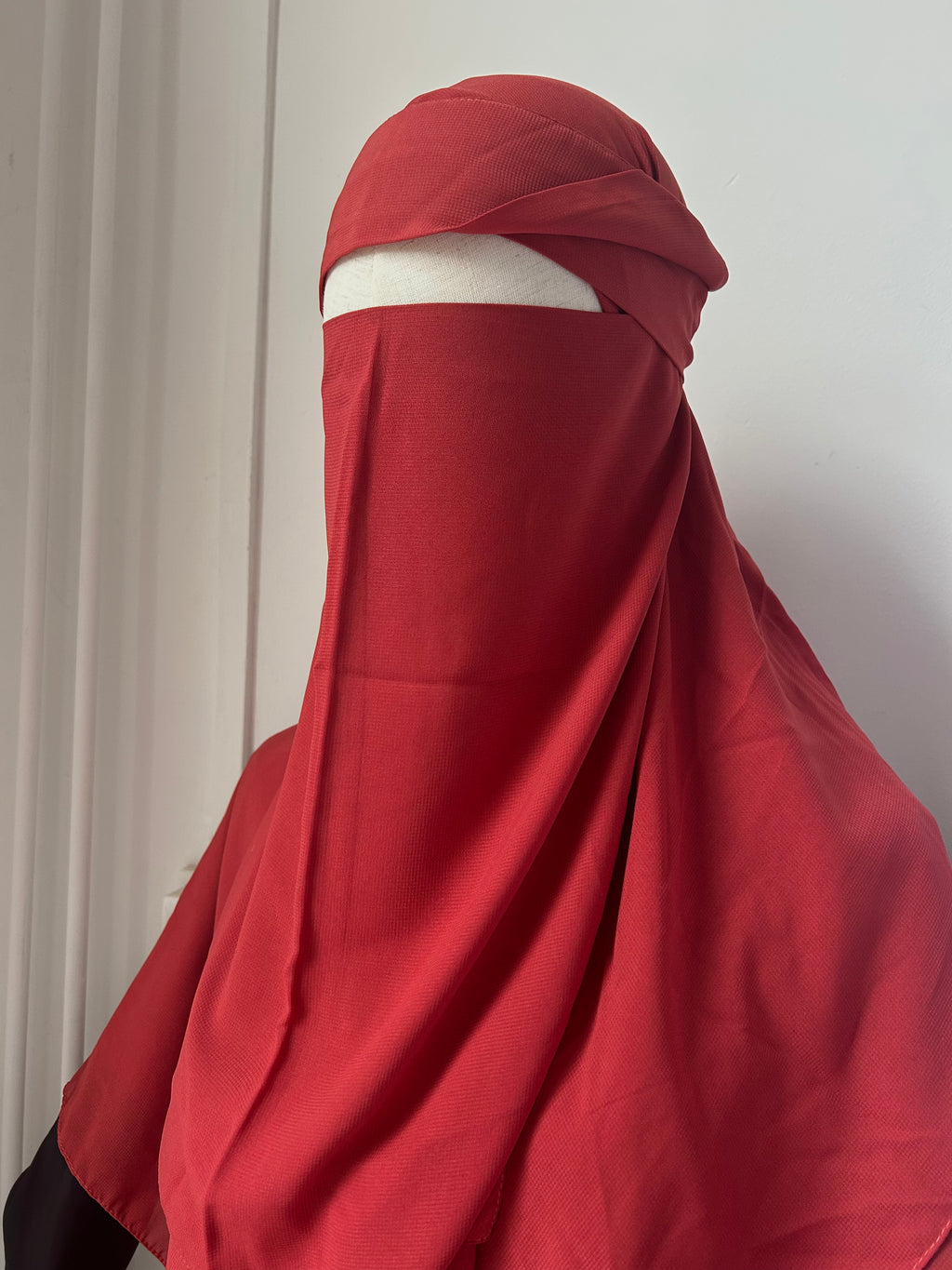 Niqab Red Blush